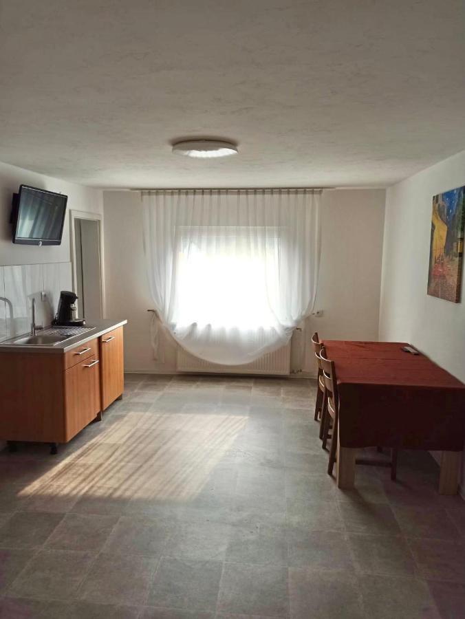 Apartments Zum Stillen Winkel Niederbreitbach Esterno foto