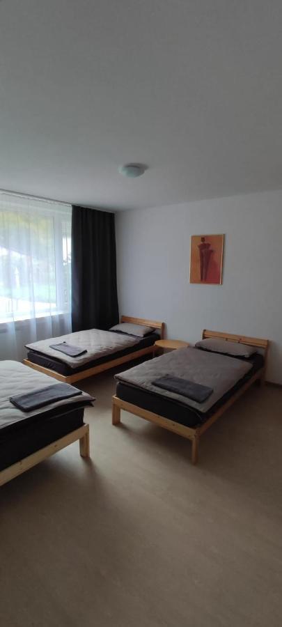 Apartments Zum Stillen Winkel Niederbreitbach Esterno foto